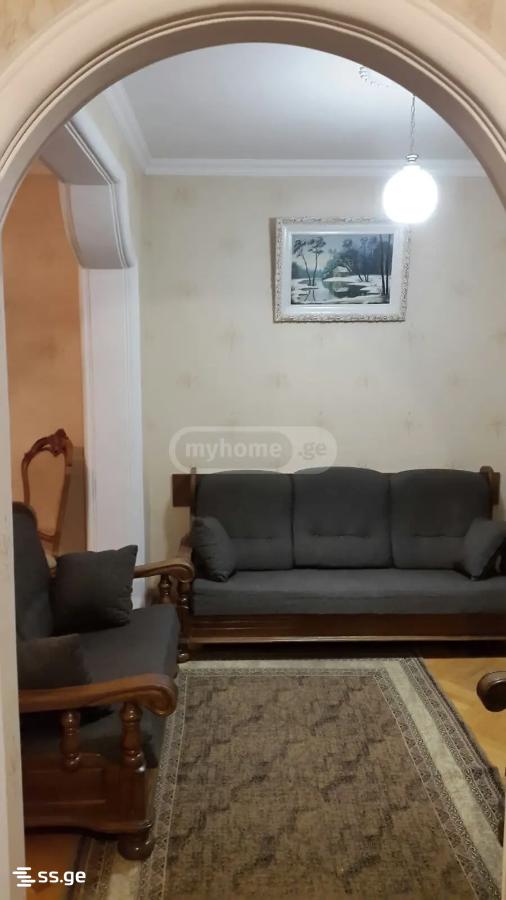 Beri Gabriel Salosi Ave. - 3 rooms