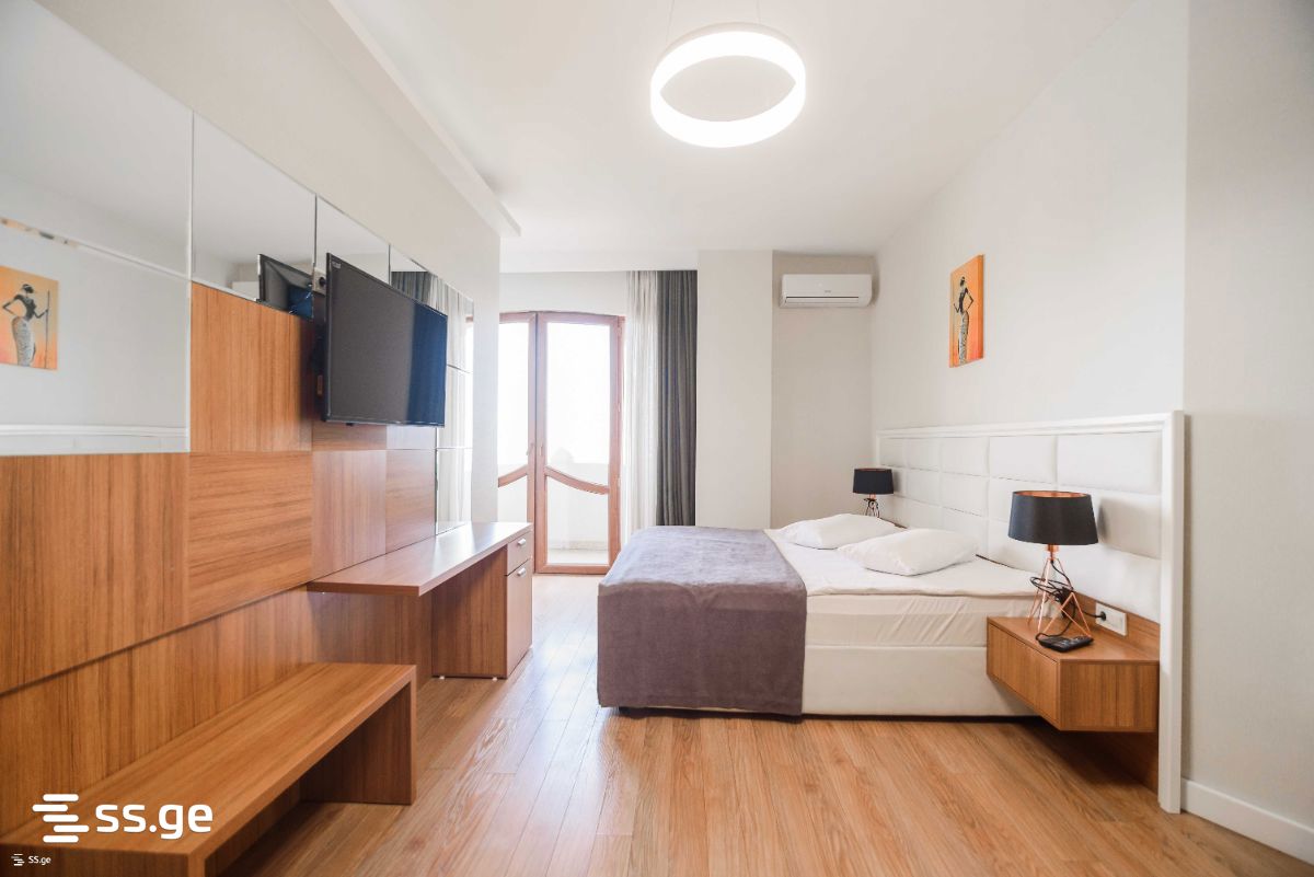 Chavchavadze st. 1 - 3 rooms