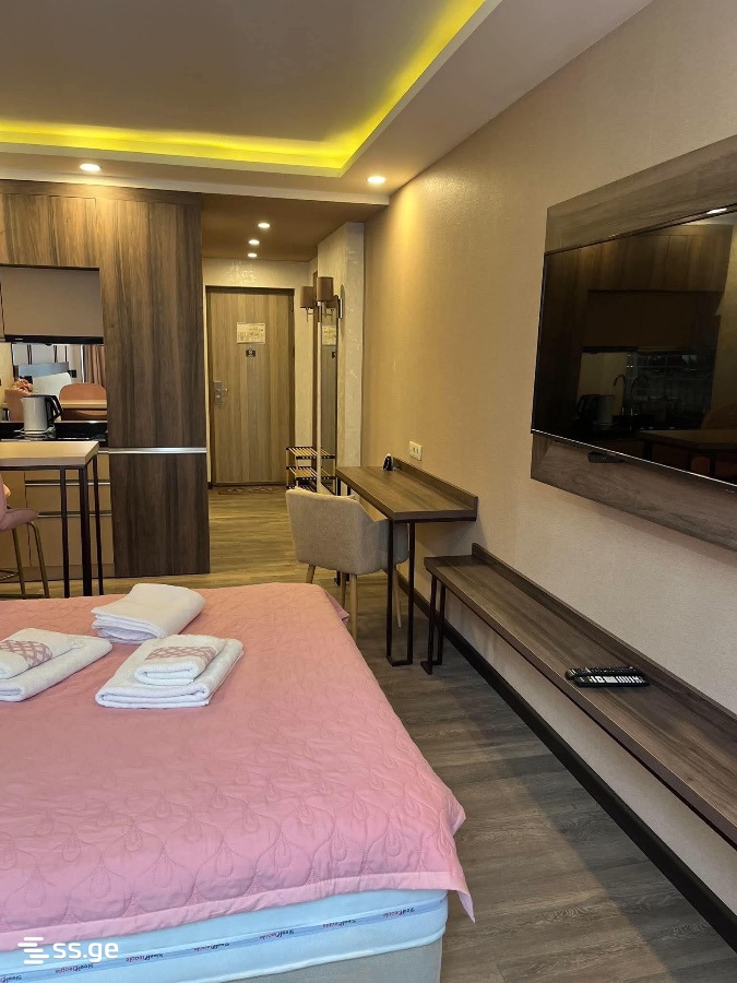 18 - 1 rooms