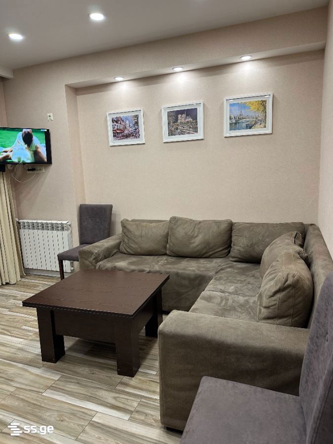 chkondideli st. - 3 rooms