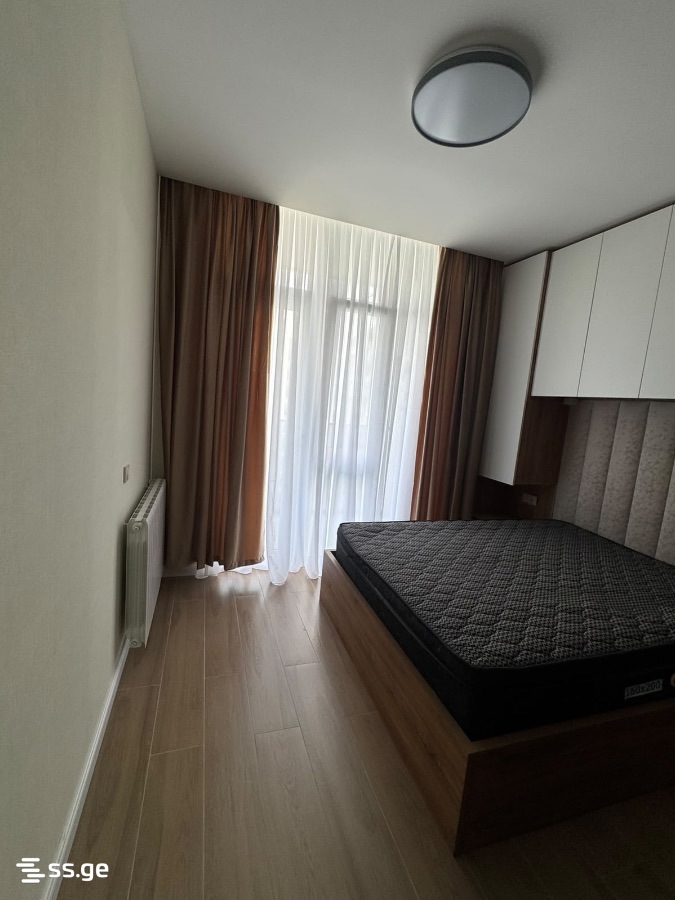 R. Nizharadze st. 5 - 1 rooms