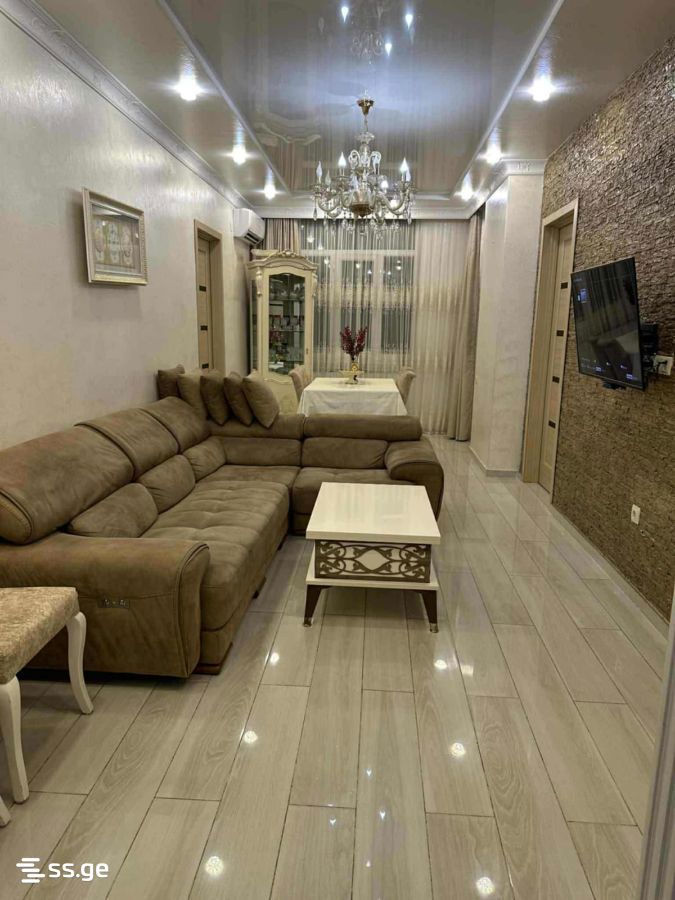 6 - 3 rooms