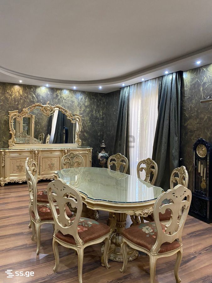 Z. Gorgiladze Street 37 - 6 rooms