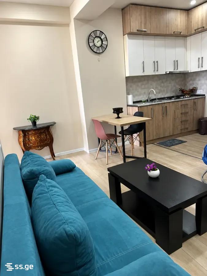 parnavaz mepe avenue 10 - 3 rooms