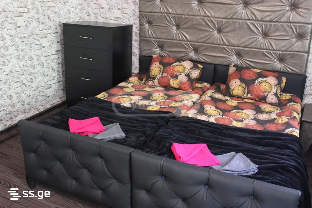 87) 12 - 3 rooms