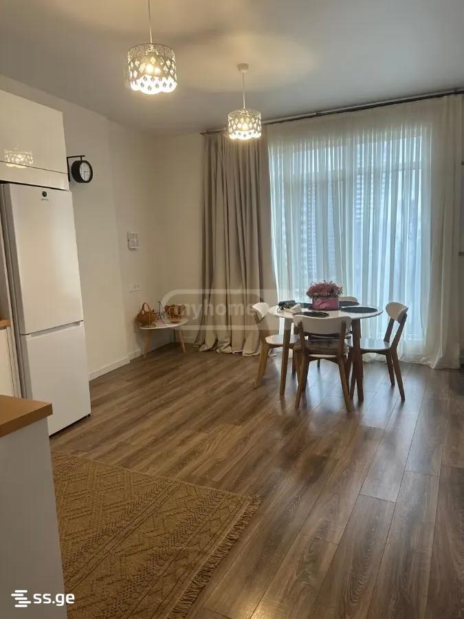 Lech and Maria Kaczynski street 1 - 3 rooms