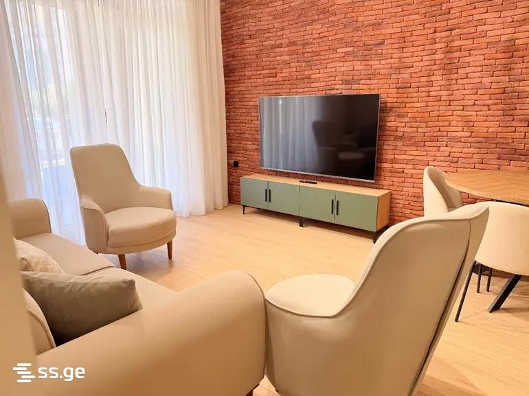 Bob walsh st. - 3 rooms