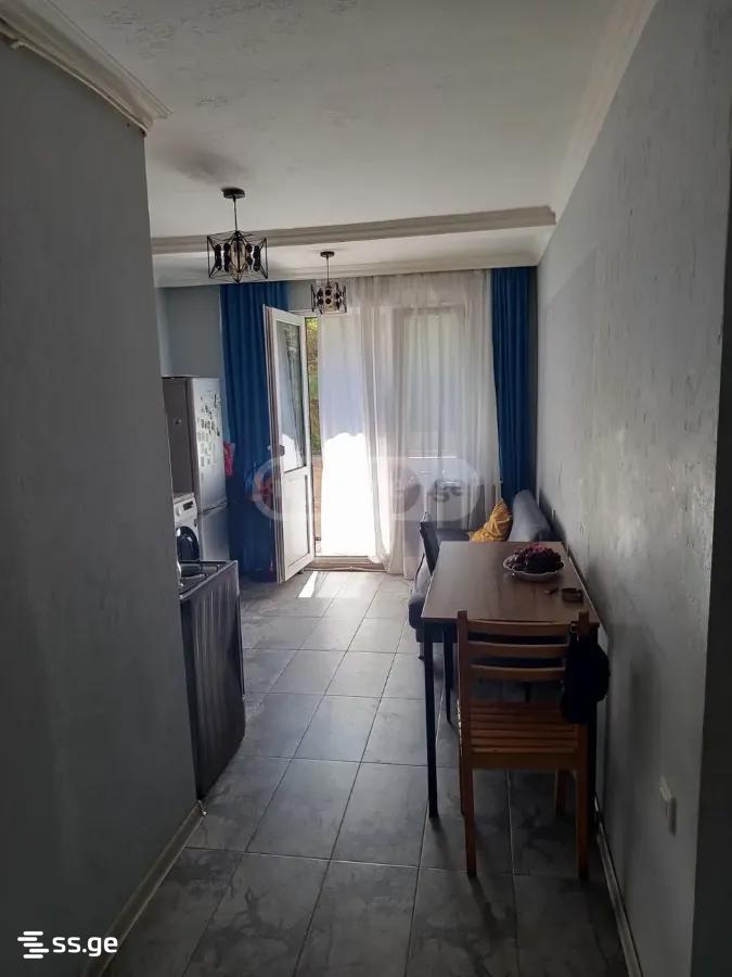 b. Khmelnytskyi II - 2 rooms