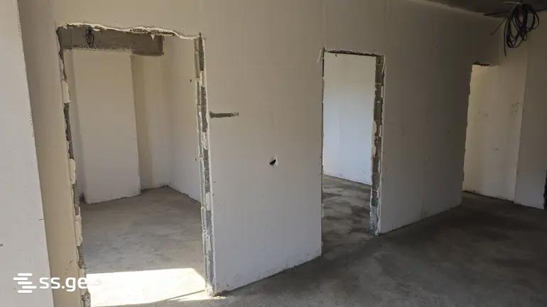 lertsami st. - 3 rooms