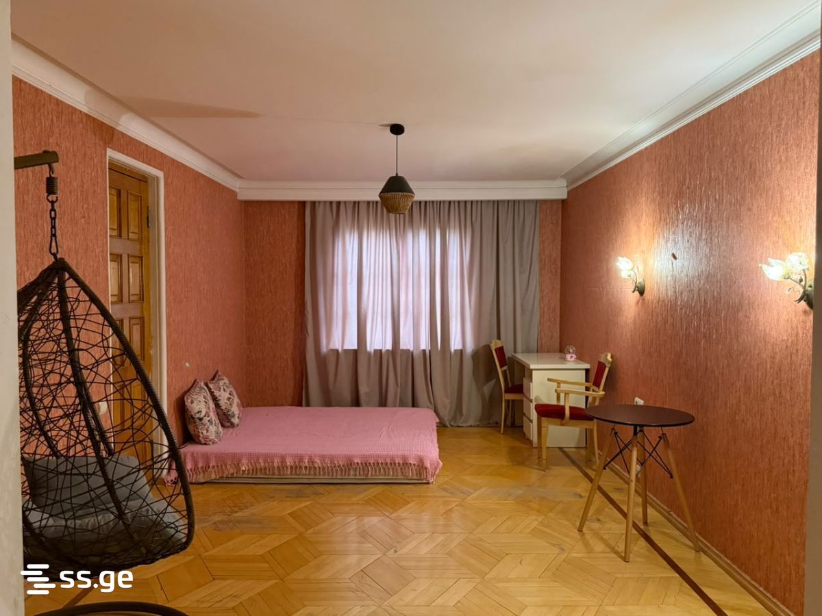 Saint Nino St. 26 - 5 rooms