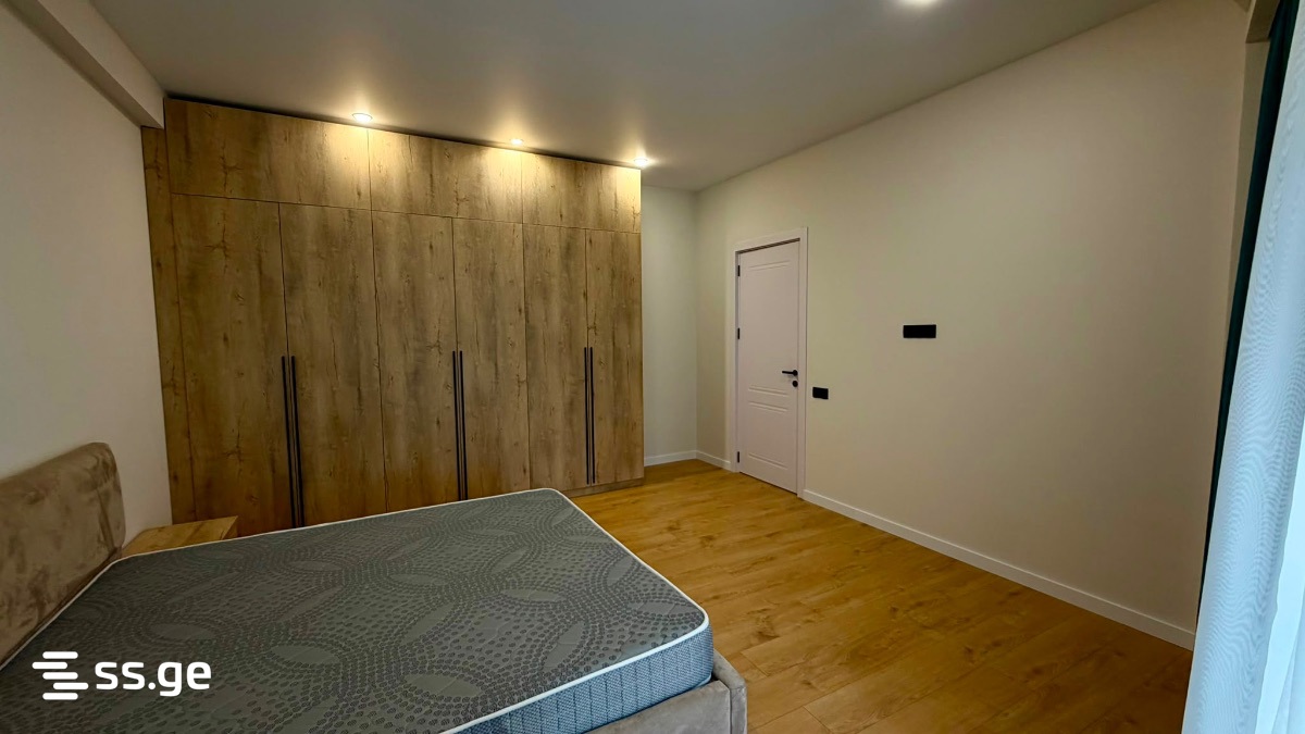 Bob walsh st. - 3 rooms