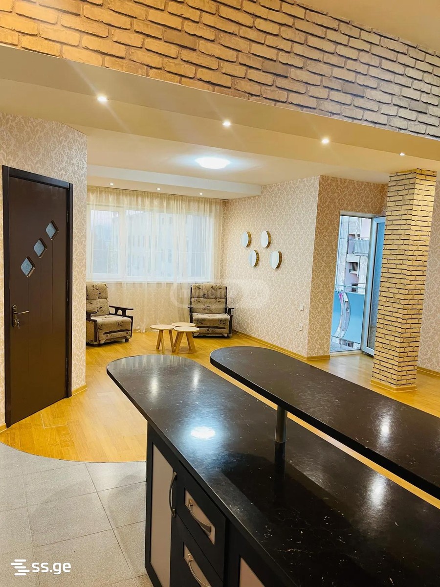 abastumani st. 8 - 5 rooms