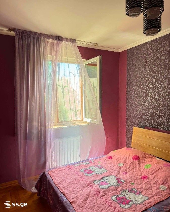 Sukhishvili st. 12 - 4 rooms