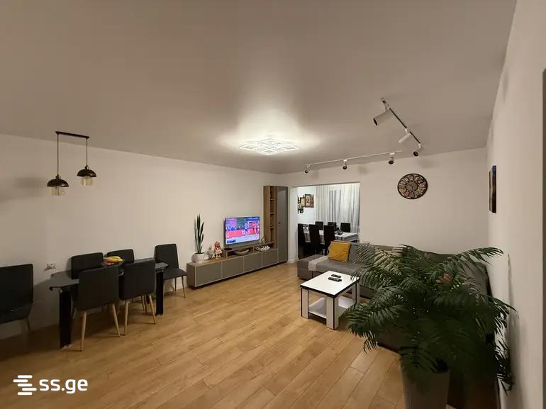 nucubidze IV plato 17 - 4 rooms