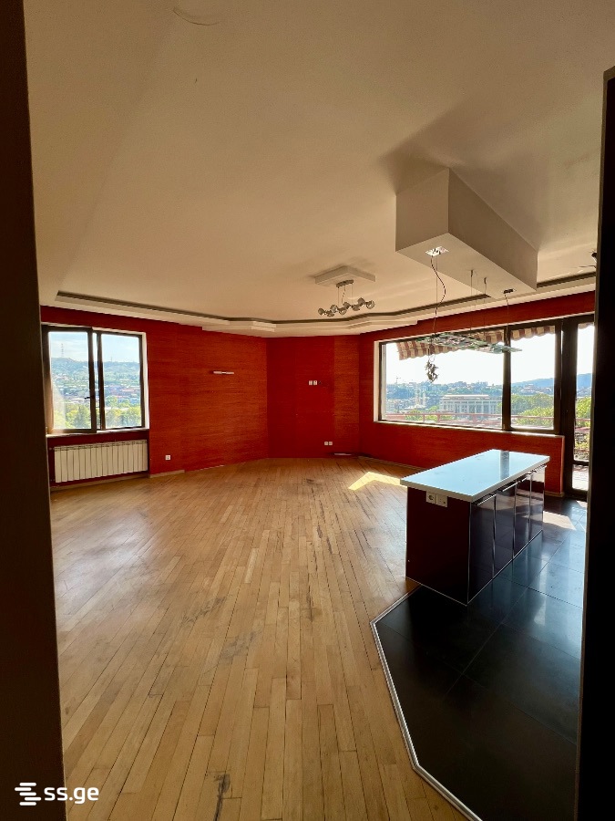 chanturia st. 5 - 3 rooms