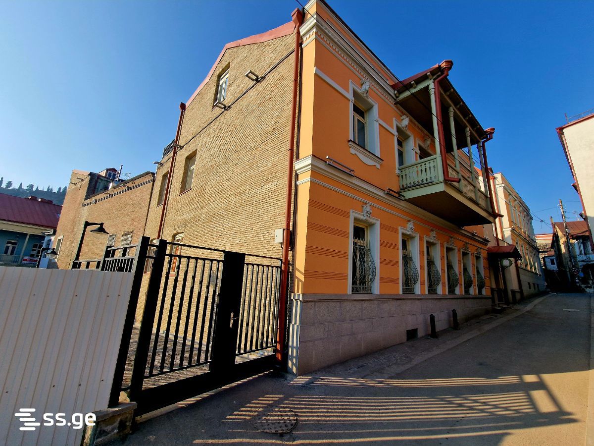 saiatnova st. 1 - 6 rooms