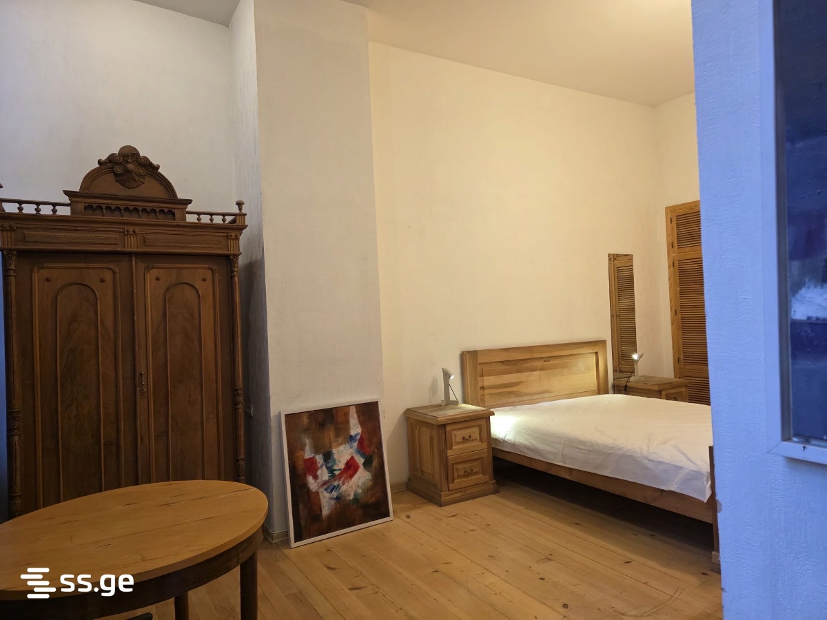 sulkhan-saba st. 9 - 4 rooms