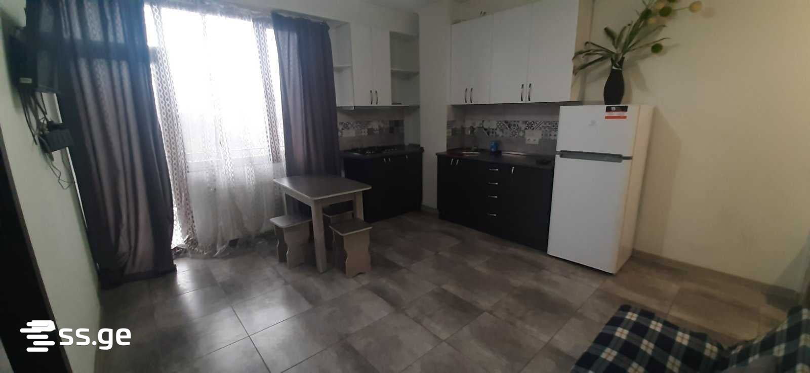 Kakheti Highway (III masivi) 33ა - 3 rooms