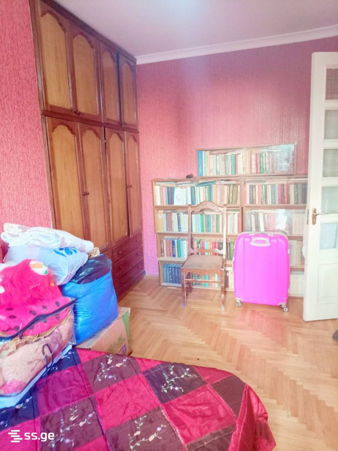 Demetre Tavdadebuli st. 16 - 5 rooms