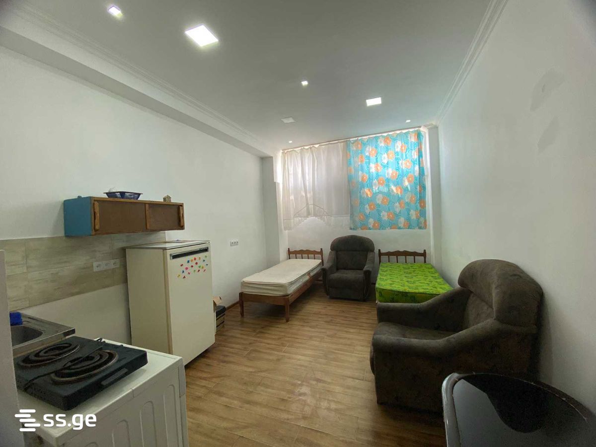universiteti st. 5 - 1 rooms