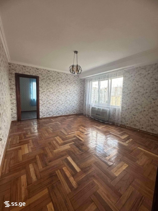 Sukhishvili st. 1 - 3 rooms