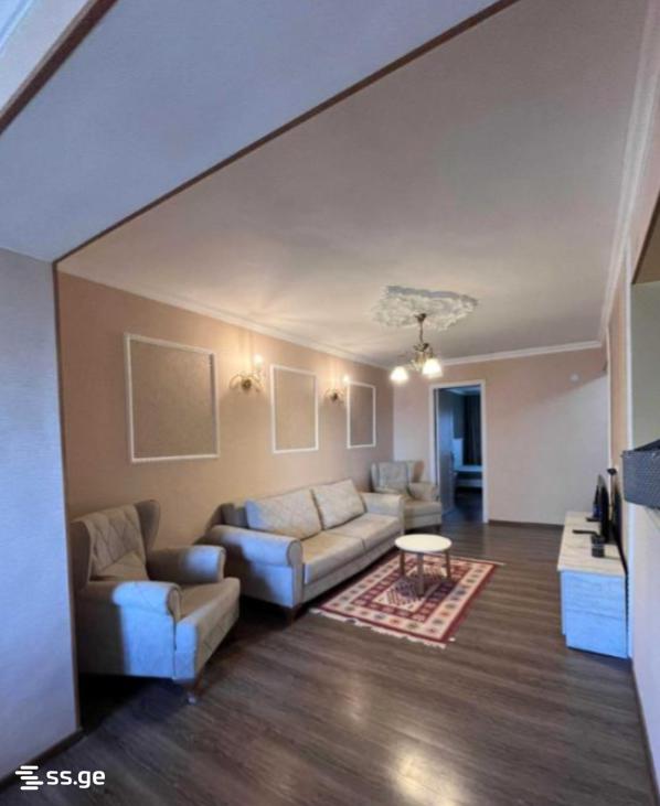 5 - 3 rooms