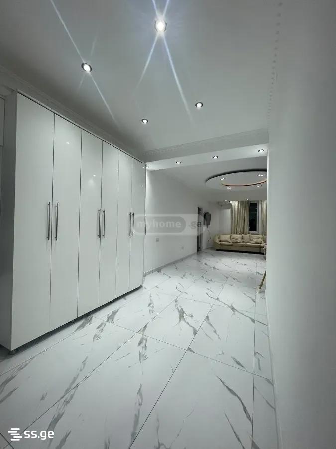 chikovani st. 7 - 4 rooms