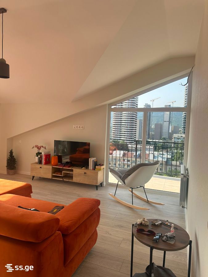 delisi st. 9 - 3 rooms