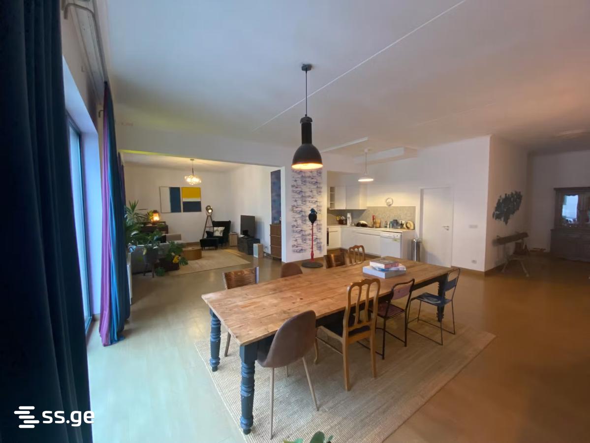 paliashvili st. 28 - 3 rooms