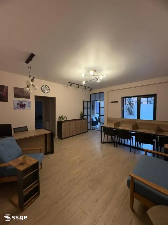 Politkovskaya St (jikia st.) საბურთალო - 4 rooms
