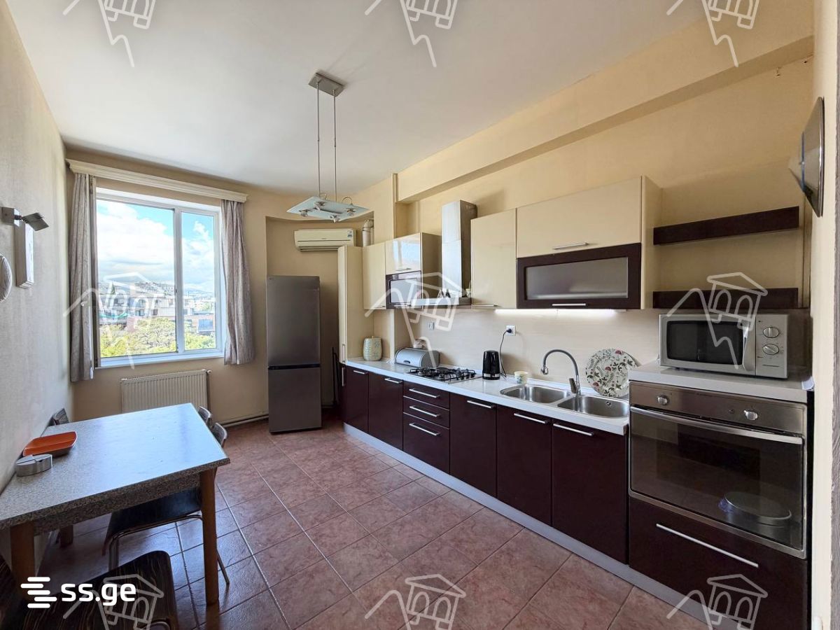 janashia st. 16/18/20 - 3 rooms