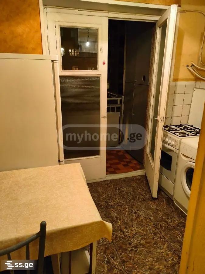 a.wereTlis avenue - 1 rooms