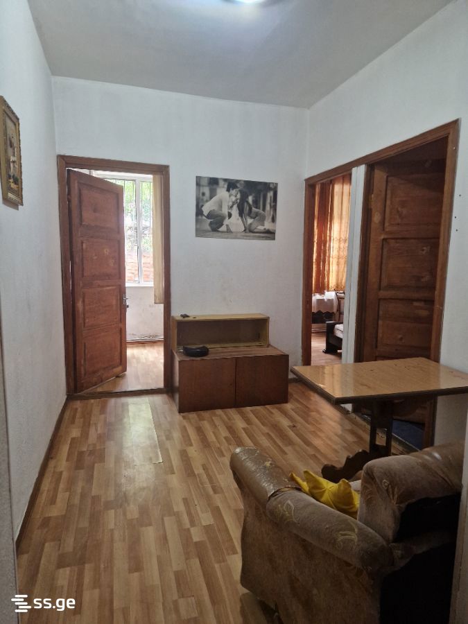 Gobronidze st. 1 - 2 rooms