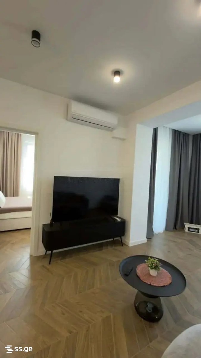 Mzia eristavi st 13 - 4 rooms