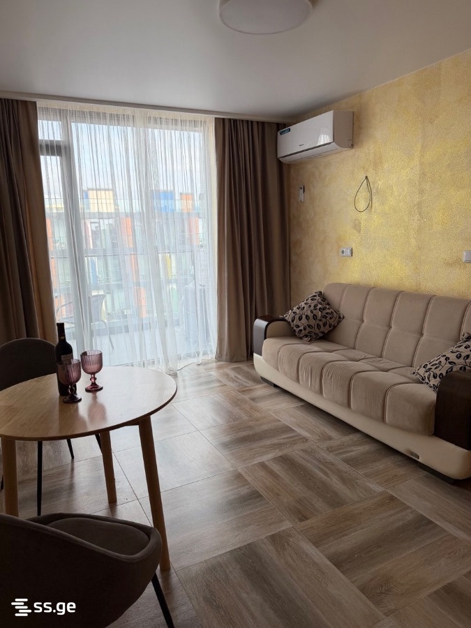 R. Nizharadze st. 20 - 1 rooms