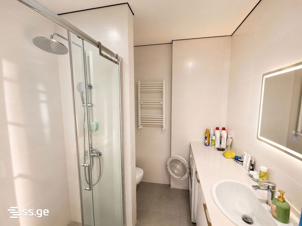 R. Nizharadze st. 17 - 1 rooms