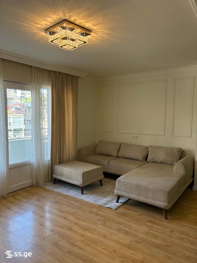 nucubidze st. 52 - 4 rooms