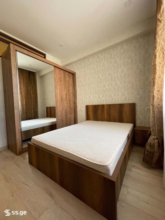 Tinatini st. 4 - 3 rooms