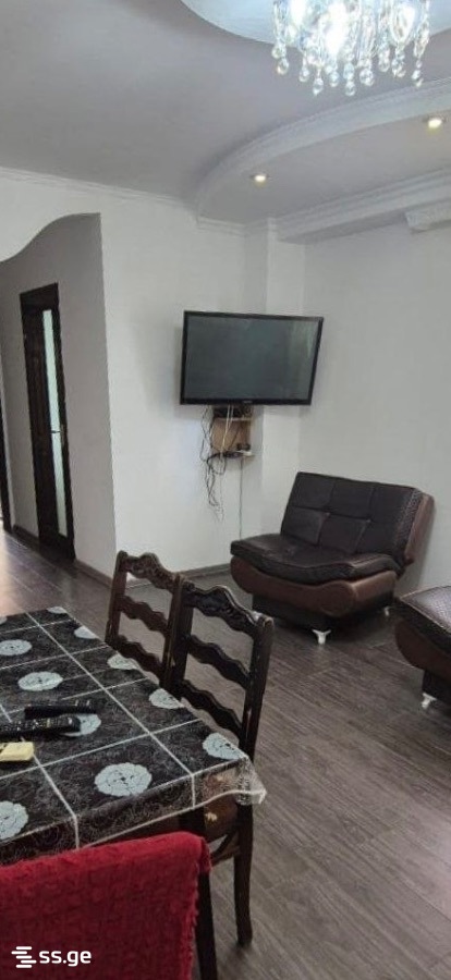 M. Lermontov Street 37 - 3 rooms