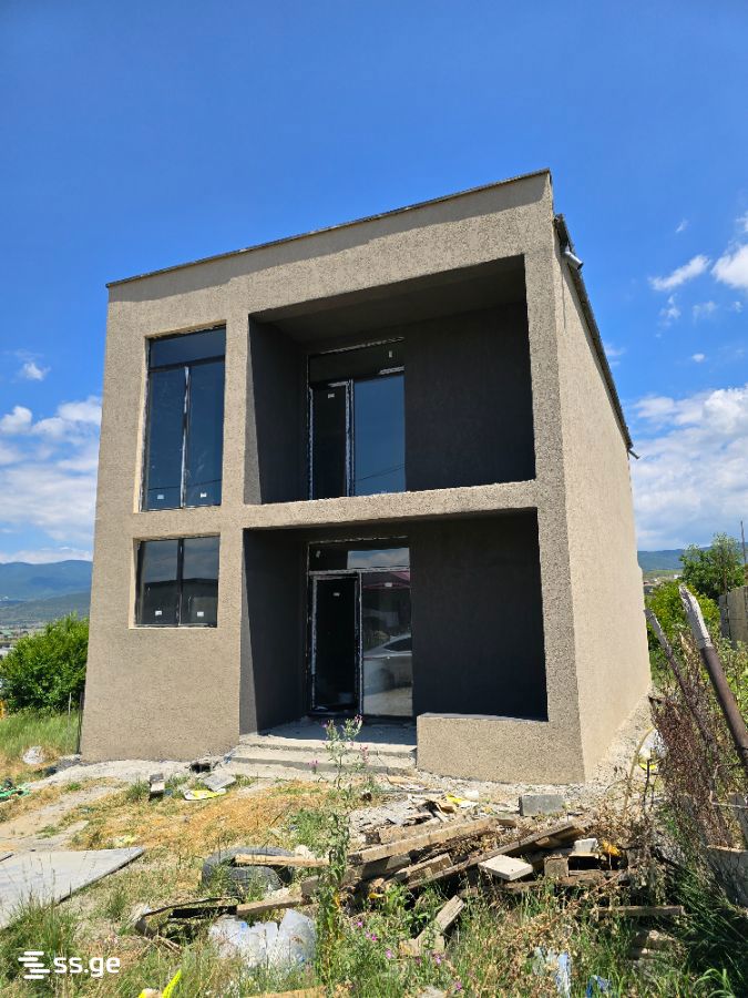 Mukhianis agarakebi ლეჩხუმის ქუჩა - 6 rooms