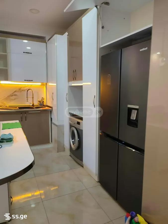 Tinatini st. 22 - 4 rooms