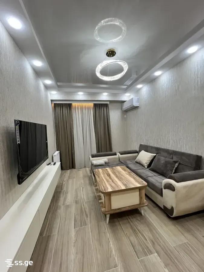 a.wereTlis avenue 117 - 2 rooms