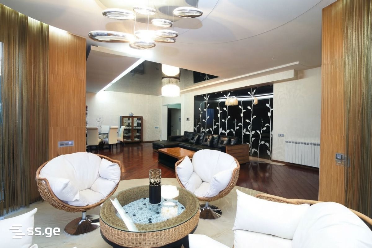 kostava st. - 6 rooms