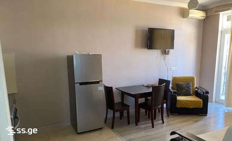 Iasamani st. - 3 rooms