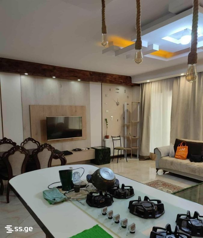 Tinatini st. 22 - 4 rooms