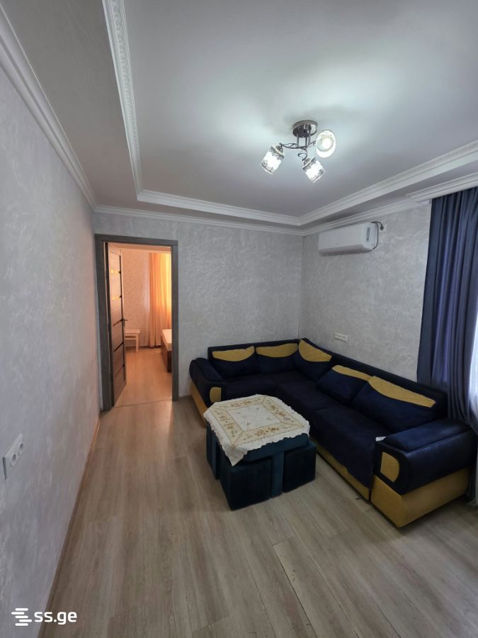 6 - 3 rooms