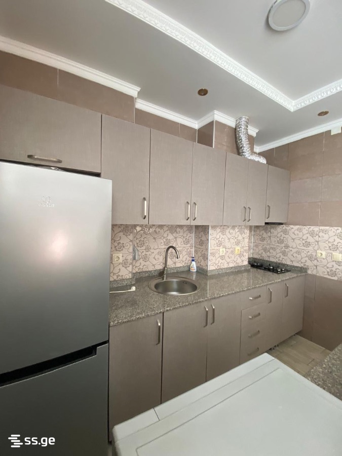 3 - 3 rooms