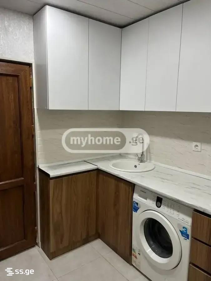 a.wereTlis avenue - 1 rooms