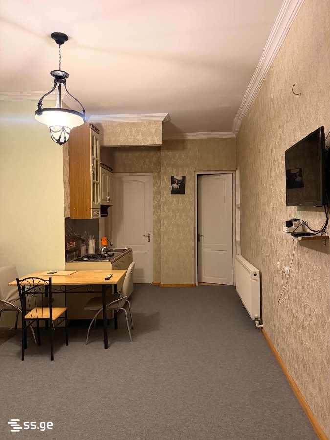 gorgasali st. 8 - 3 rooms