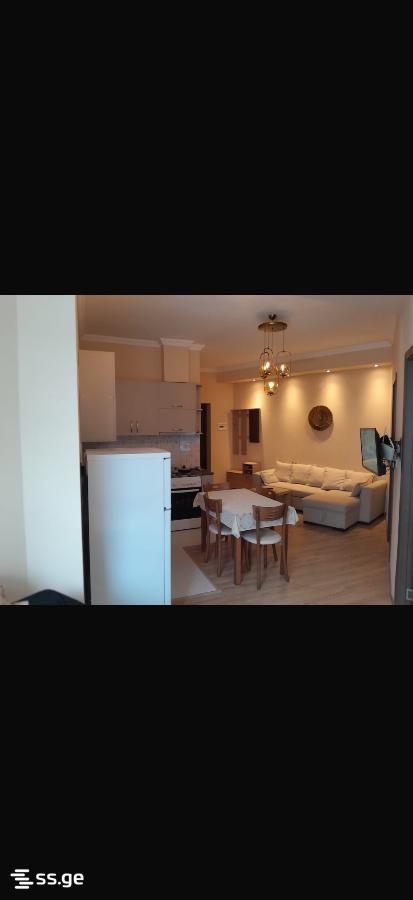 8 - 3 rooms